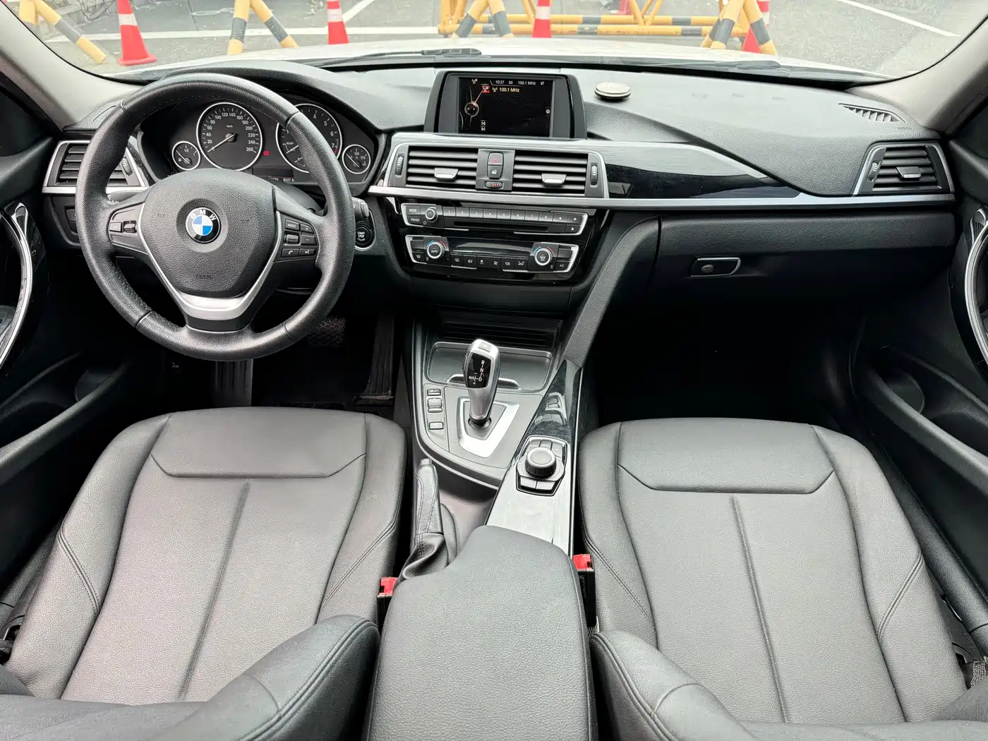 BMW 3 Series 2017 320Li Fashion фото 16