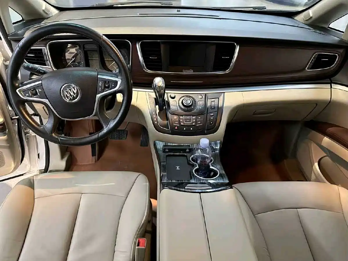 Buick GL8 2017 25S Premium Model China V фото 5