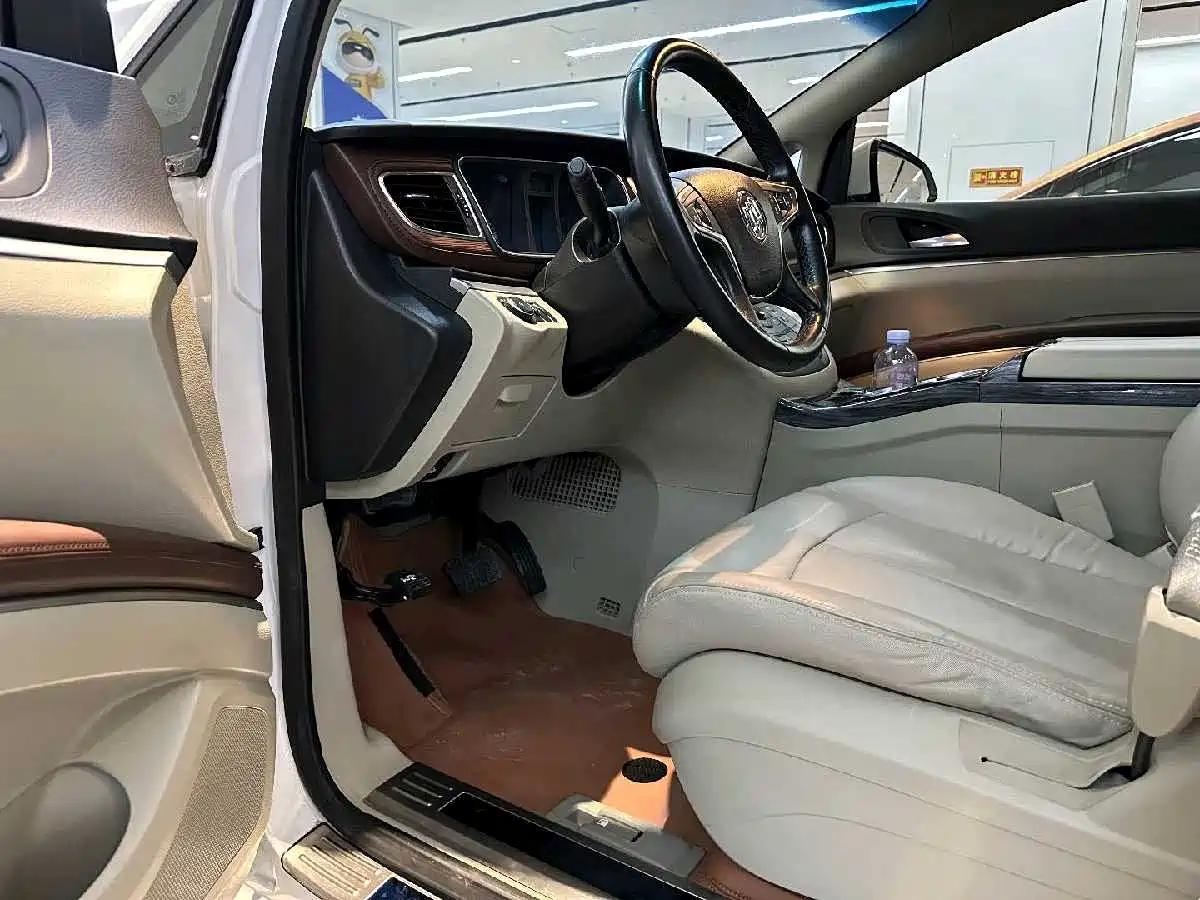 Buick GL8 2017 25S Premium Model China V фото 6