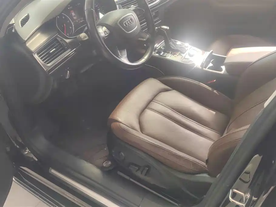 Audi A6L 2014 35 FSI Comfort фото 9