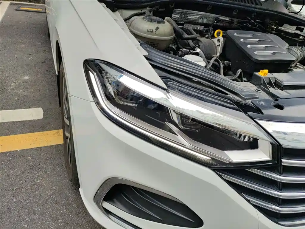 Volkswagen Lavida 2023 1.5L Auto Five Million Edition фото 7