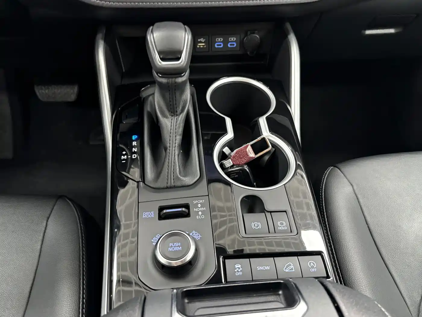 Фото 20 - Toyota Highlander