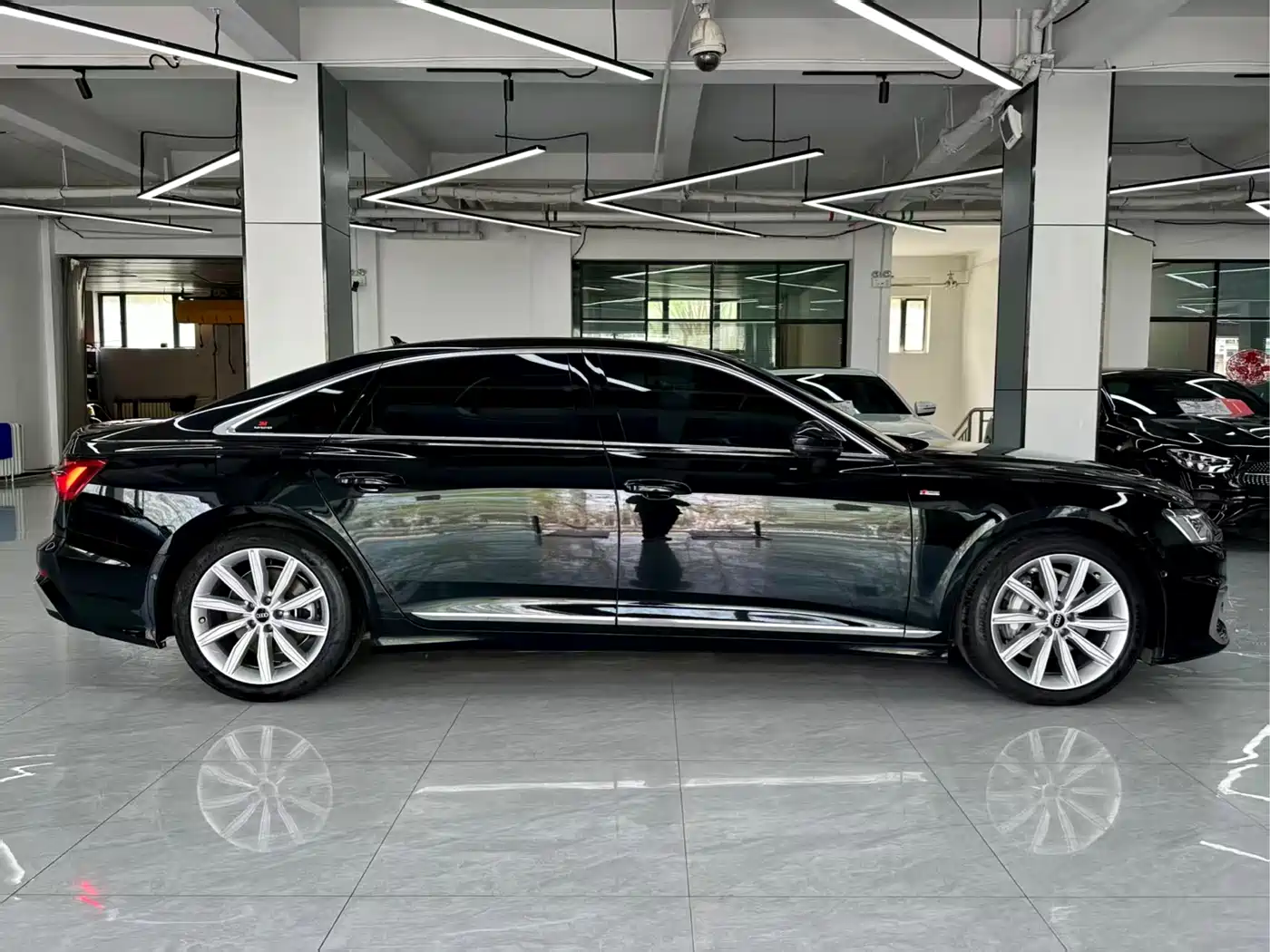 Audi A6L 2024 45 TFSI Premium Dynamic фото 2
