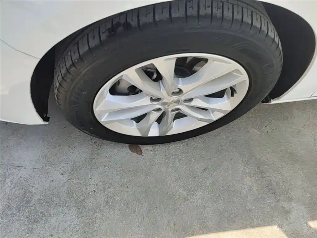 Chevrolet Malibu XL 2018 530T Auto RuiChi Edition фото 23