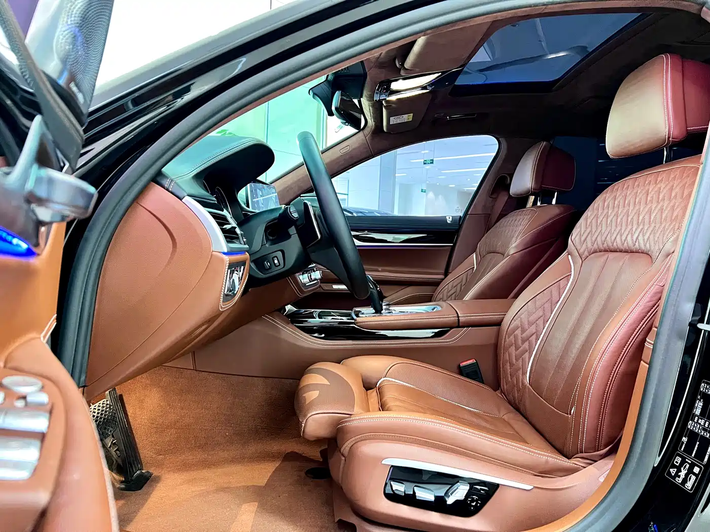 BMW 7 Series 2018 750Li xDrive M Sport Package фото 7