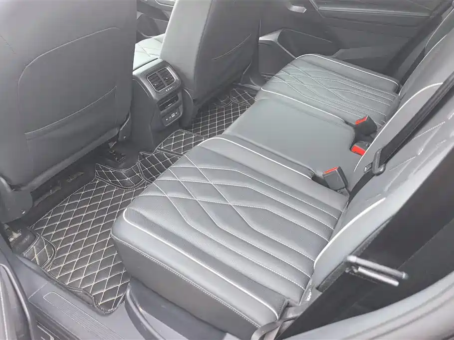 Volkswagen Tiguan L 2023 300TSI Automatic 2WD Smart Enjoyment Edition фото 11