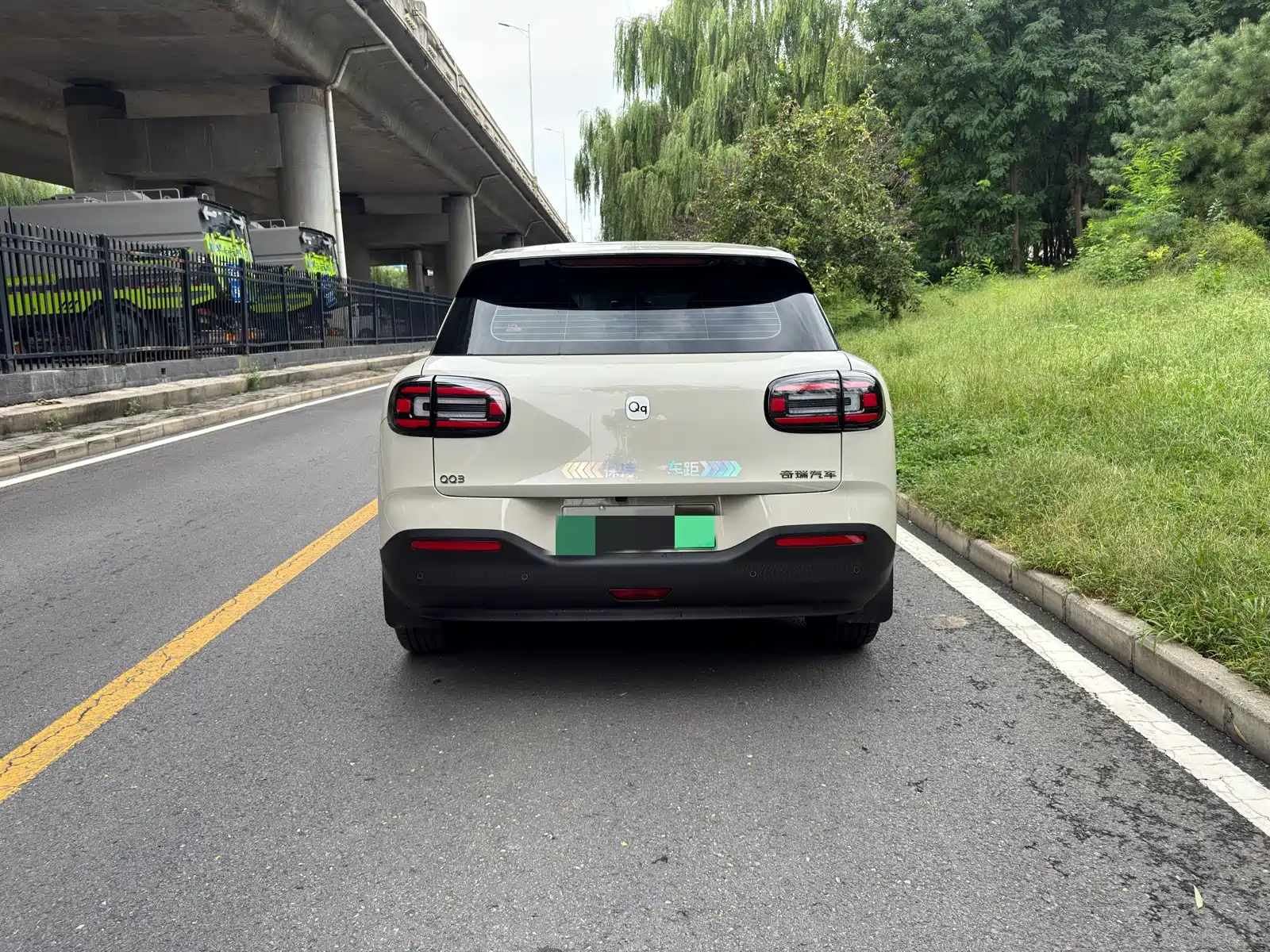 Фото 5 - QQ New Energy QQ3 EV