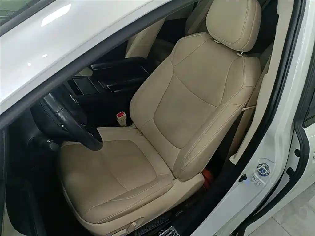 Toyota Sienna 2021 2.5L Hybrid Premium Edition фото 15