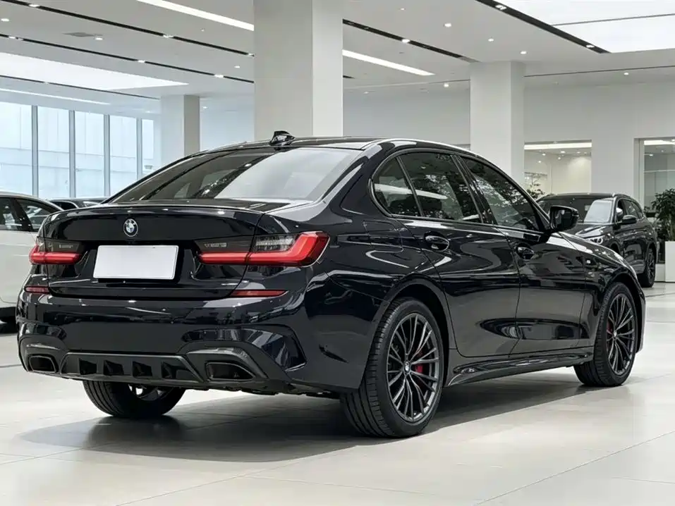 BMW 3-SERIES
