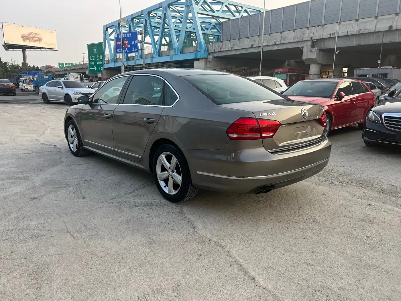 Volkswagen Passat 2011 1.8TSI DSG Royal Edition фото 9