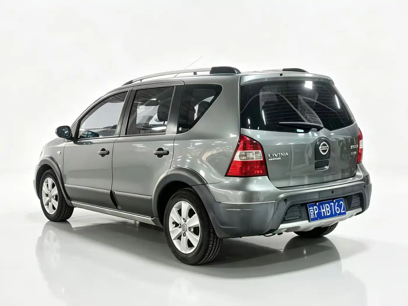 Nissan Livina 2009 2010 Model Sharp Edition 1.6L Automatic Smart Type