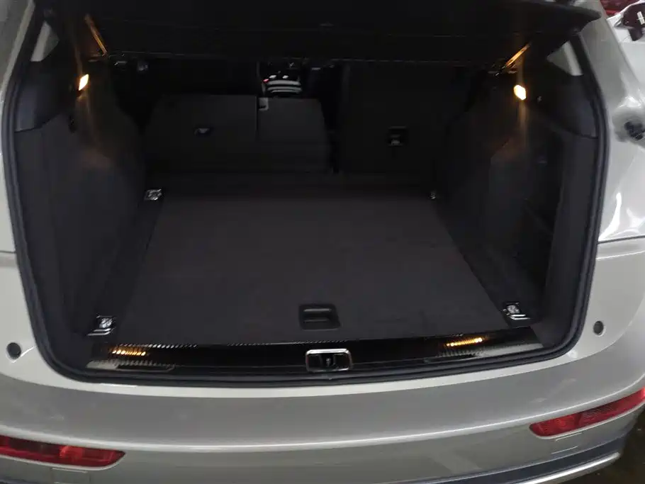 Audi Q5 2017 Plus 40 TFSI Technology фото 4