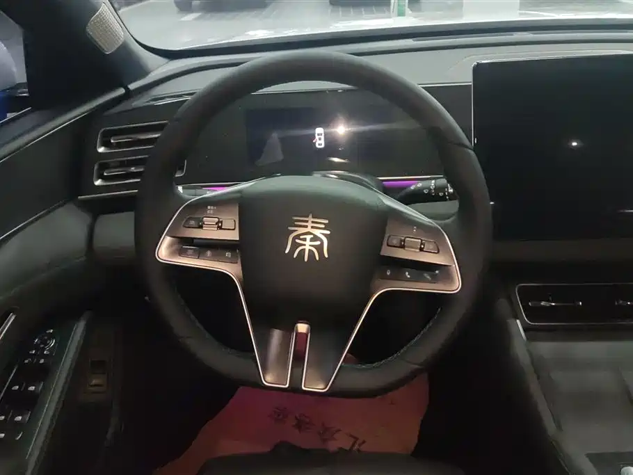 BYD Qin L 2024 DM-i 120KM Excellence Model фото 15