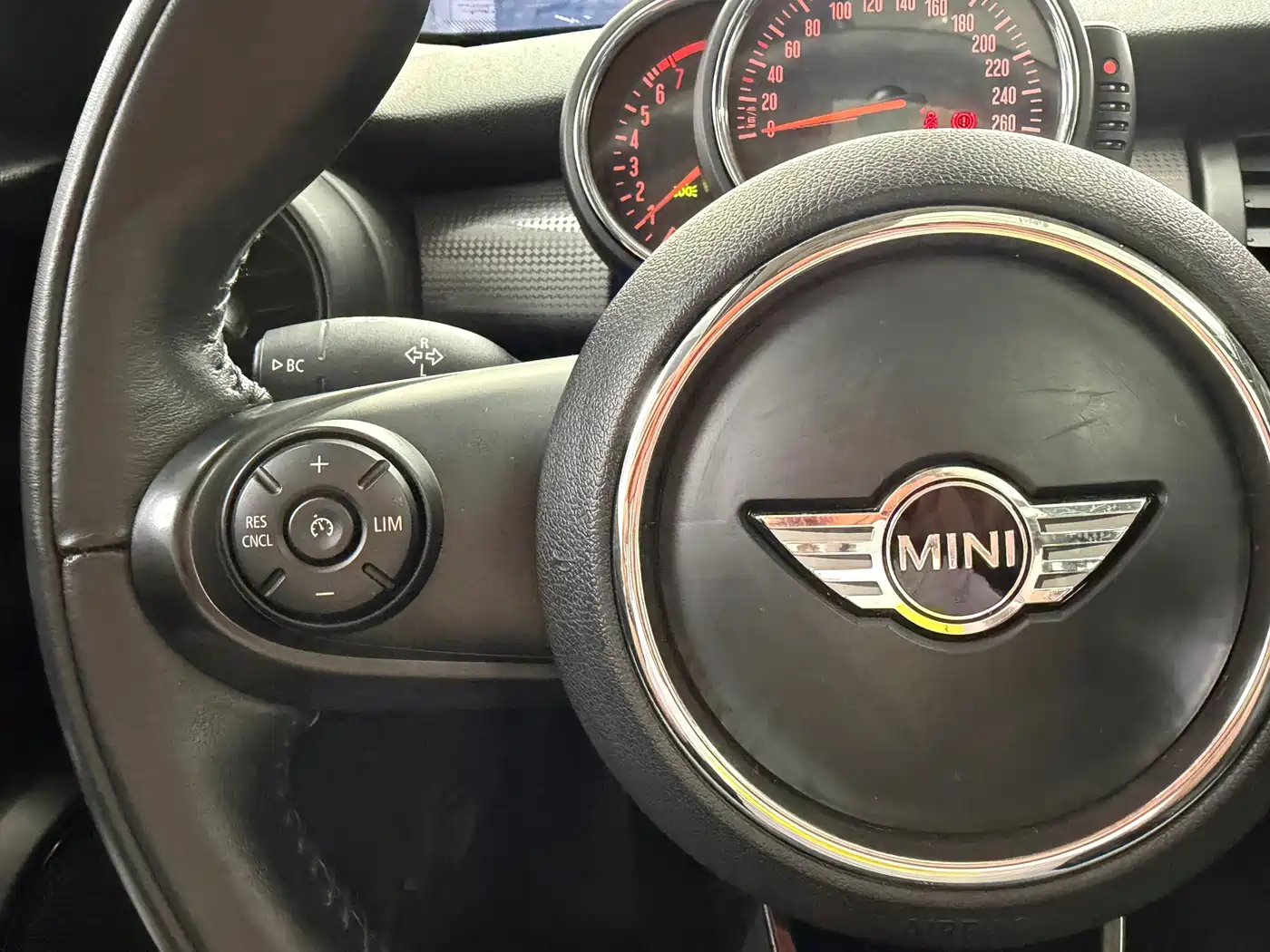 Фото 15 - MINI MINI