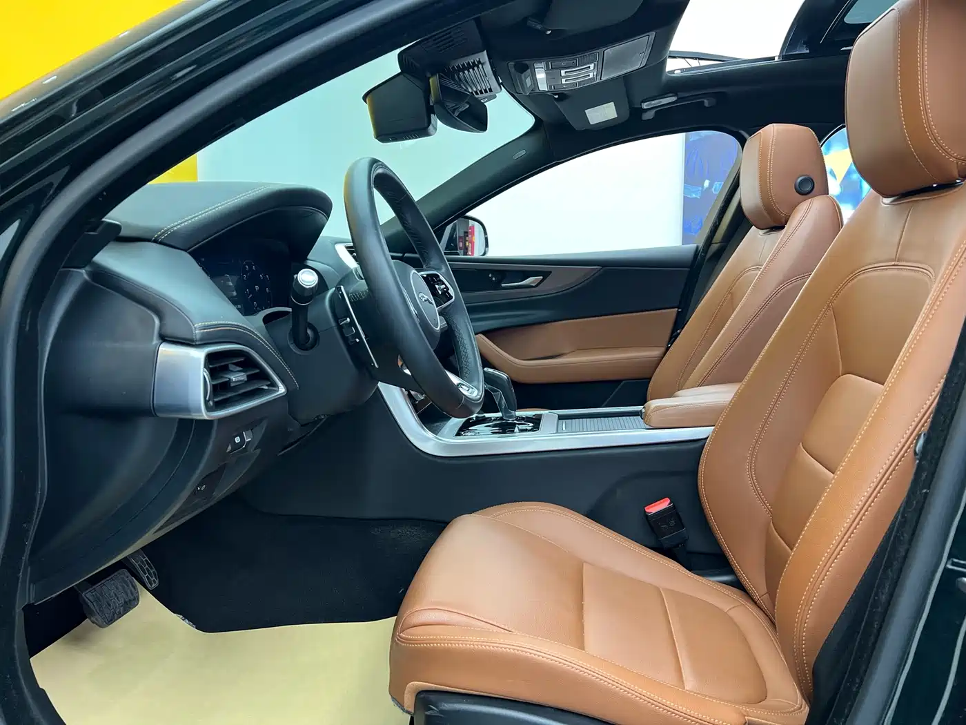 JAGUAR XEL