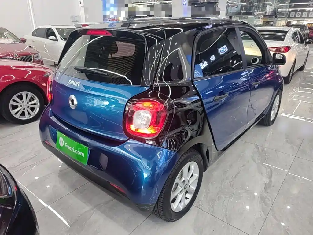 smart forfour 2019 2018 1.0L 52kW Agile Edition