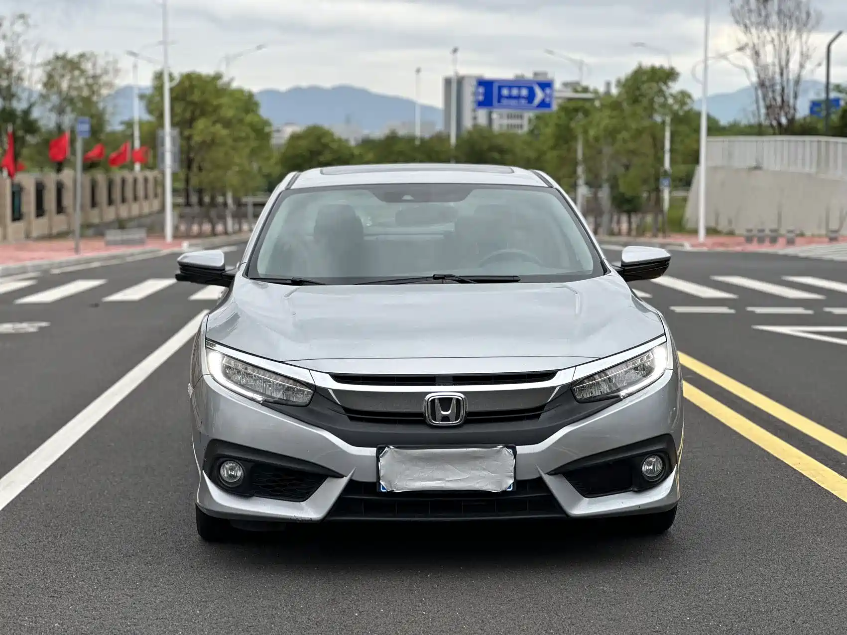 Фото 2 - Honda Civic