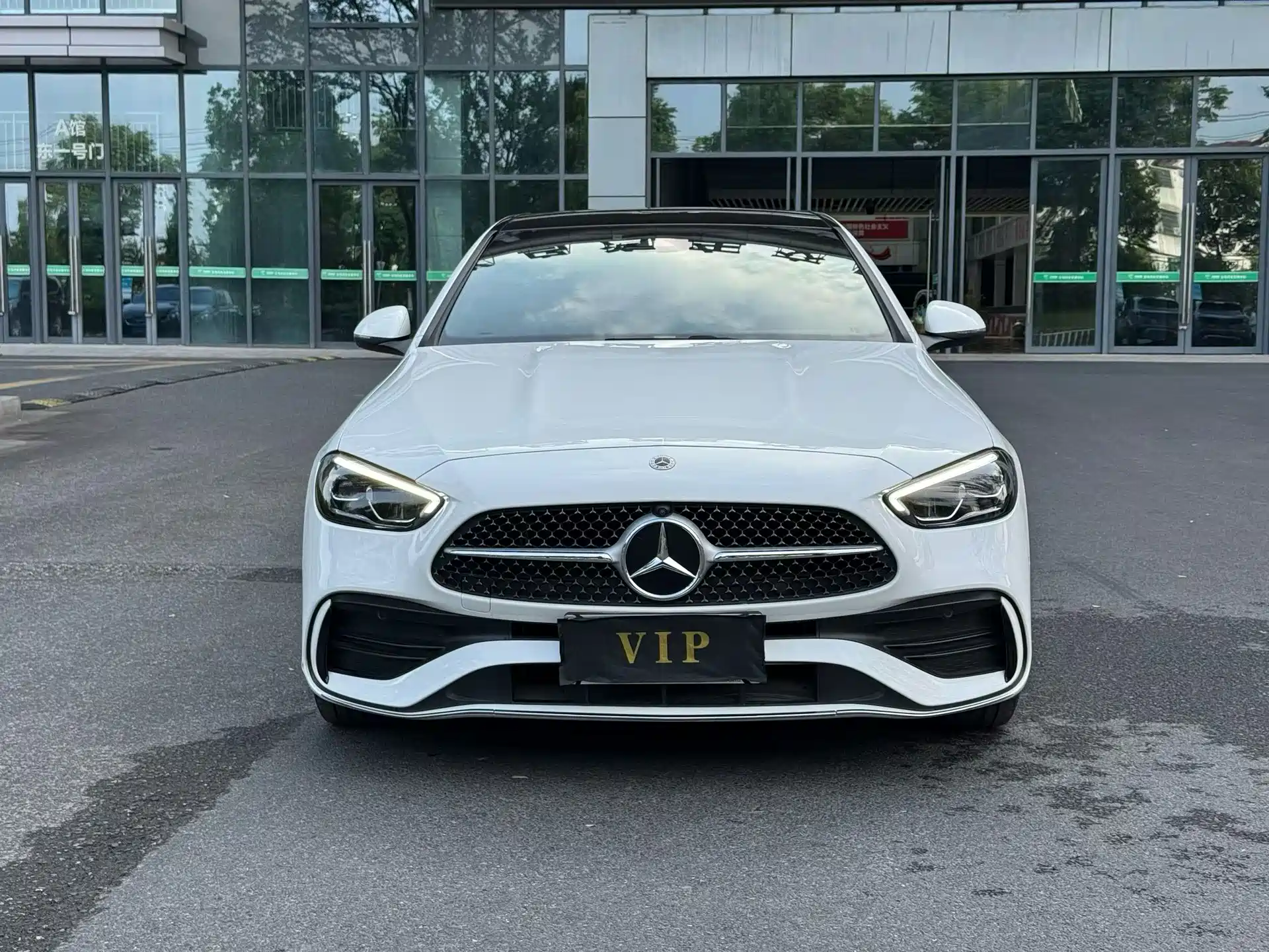 Photo 2 - Mercedes-Benz C-Class