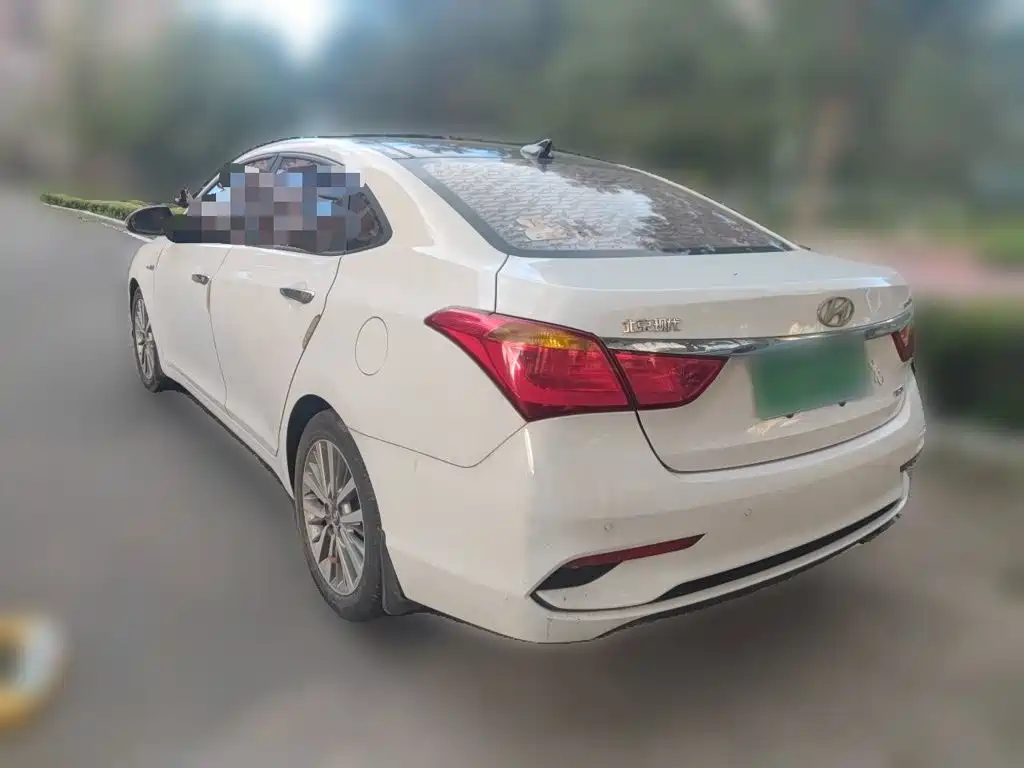 Фото 4 - Hyundai Mistra