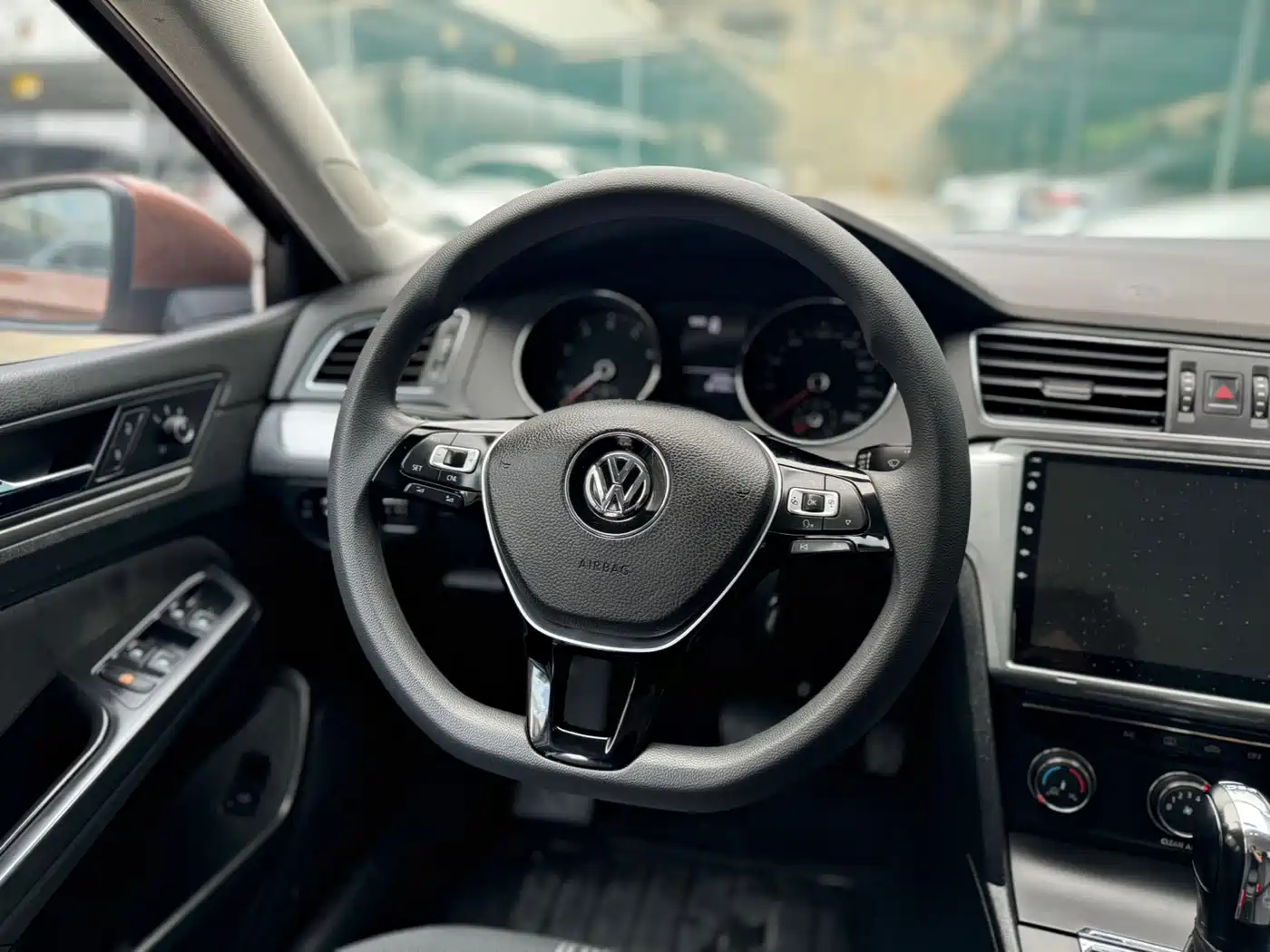 Volkswagen Lamando 2017 230TSI DSG Trend Edition фото 6