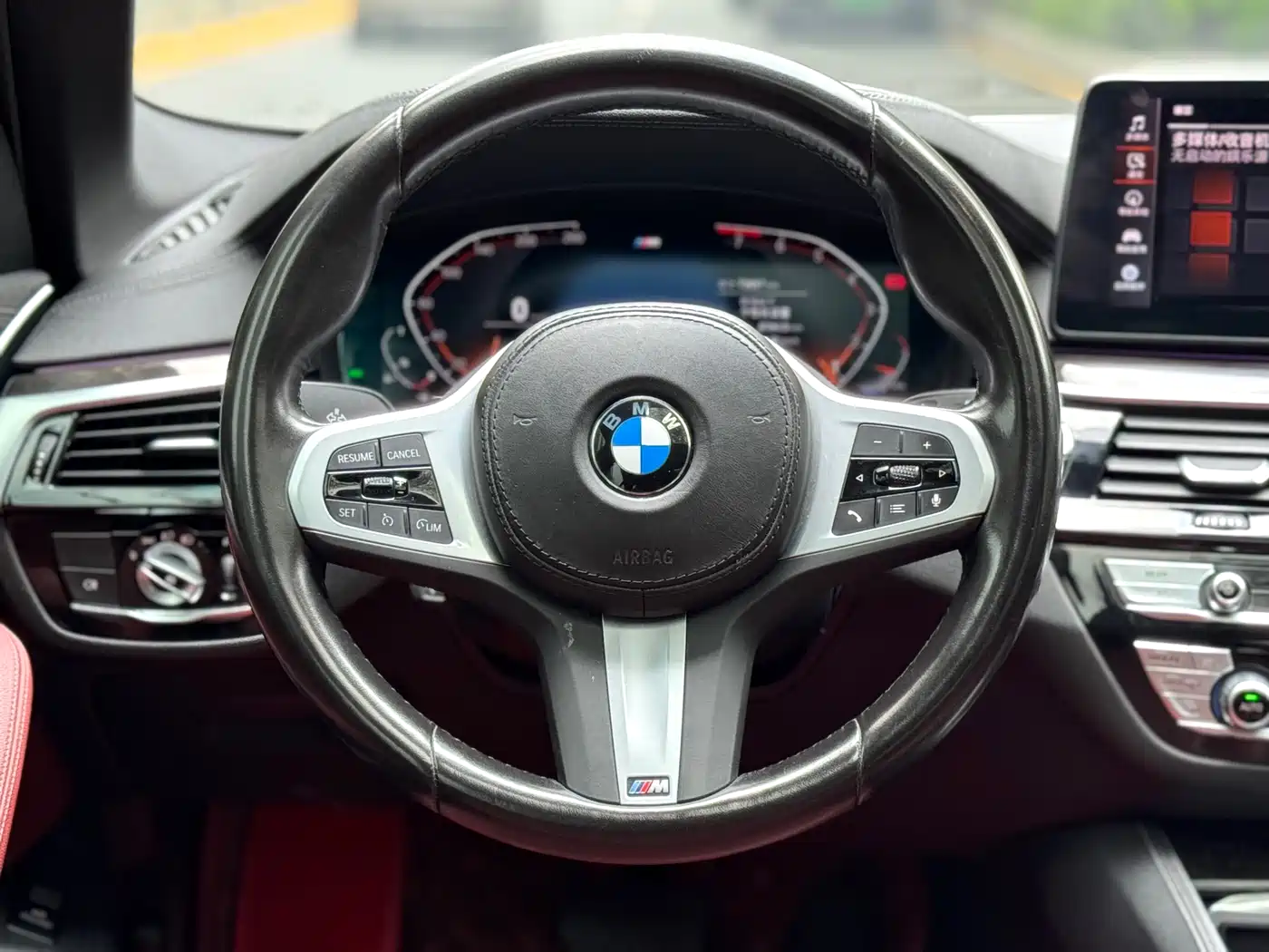 BMW 5 Series 2022 525Li M Sport Package фото 15