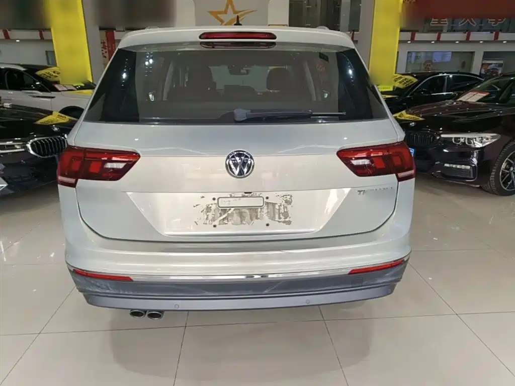 Volkswagen Tiguan L 2017 330TSI Automatic 2WD Luxury Edition фото 6