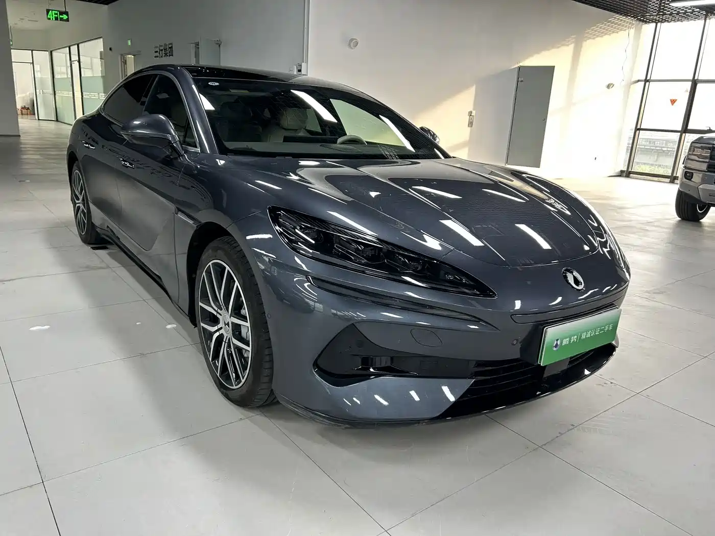 Denza Z9 2025 2024 Model 1100km AWD Pro Edition