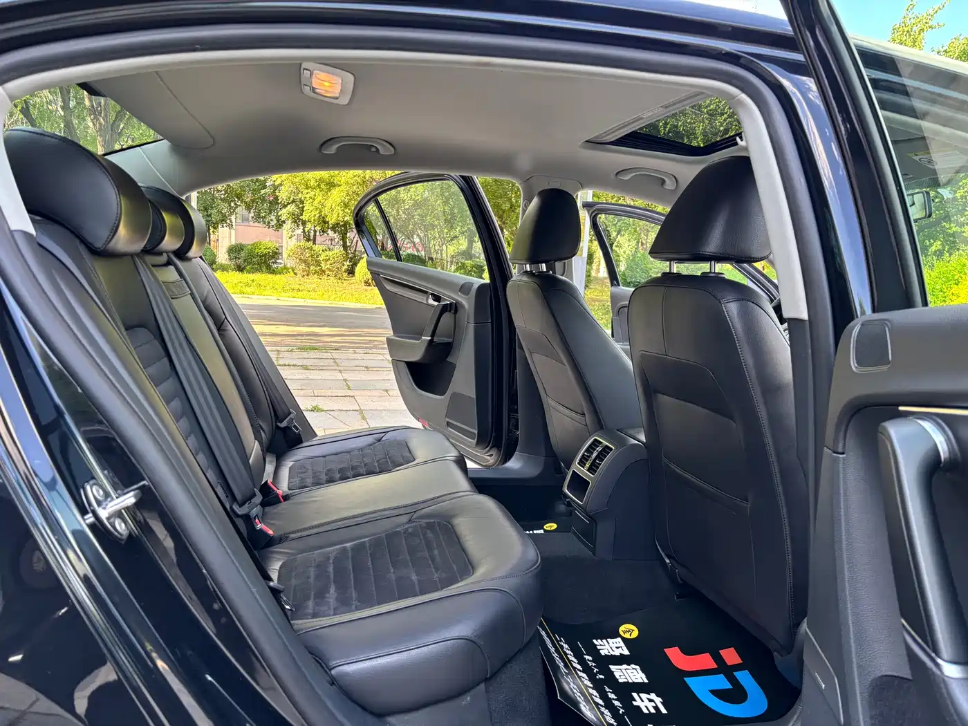 Volkswagen Magotan 2015 1.8TSI Luxury фото 20