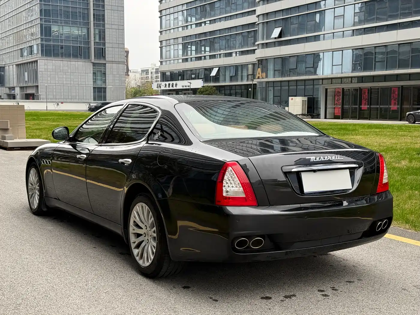 Фото 7 - Maserati Quattroporte