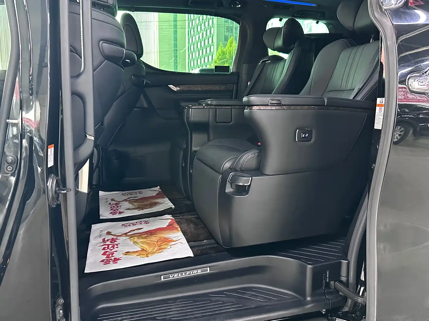 Toyota Vellfire 2020 2020 Twin Engine 2.5L HV Premium Edition