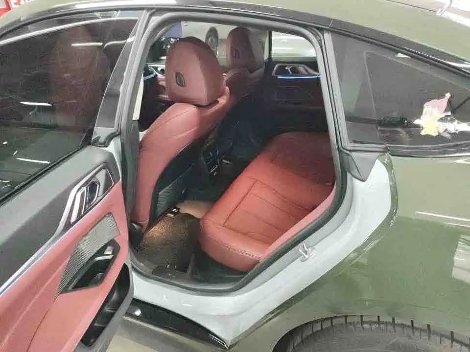 BMW i4 2023 eDrive35 фото 6