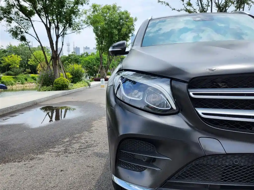 Mercedes-Benz GLC 2018 Facelift GLC 260 4MATIC Luxury фото 3