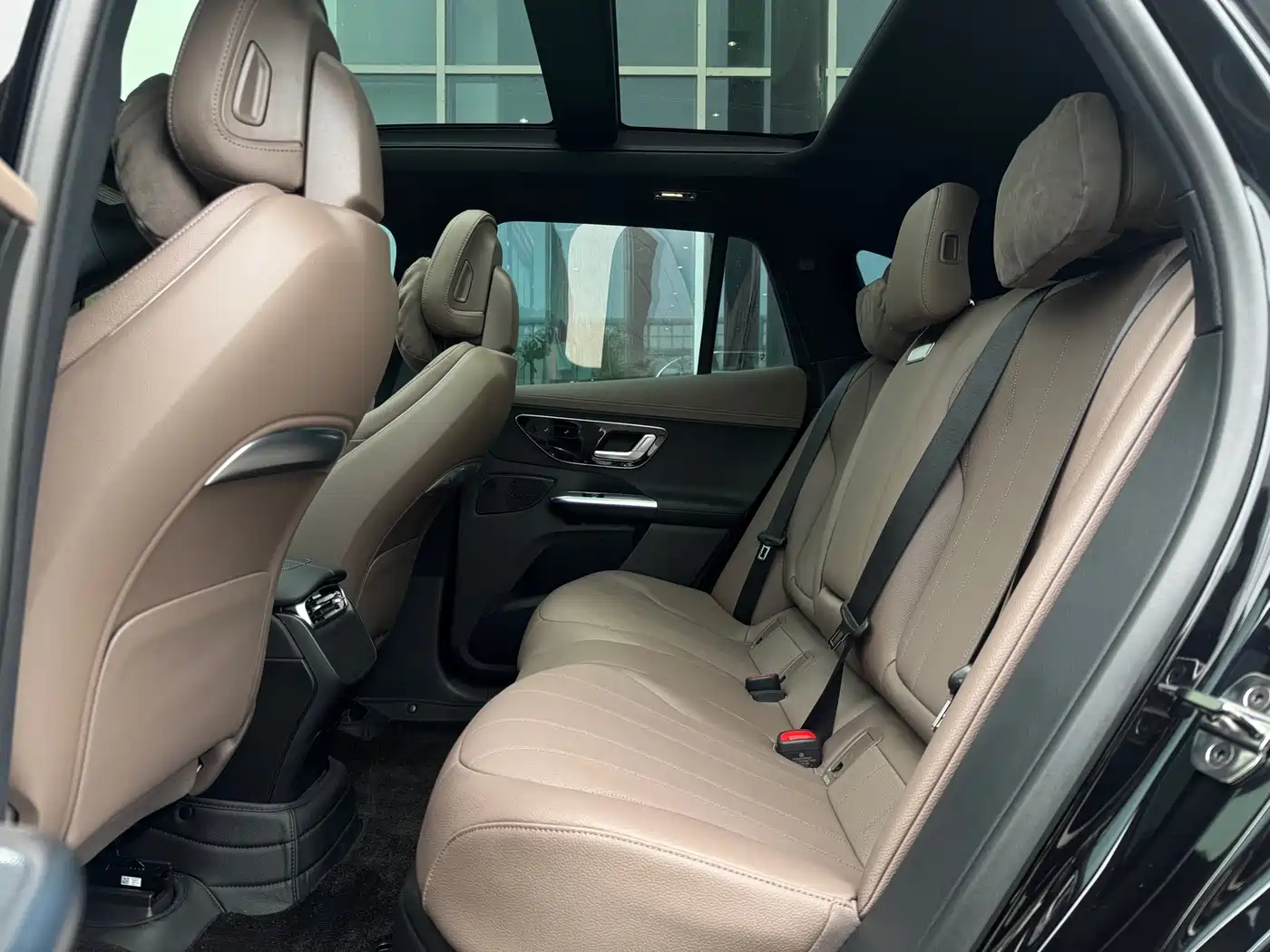 MERCEDES-BENZ EQE SUV