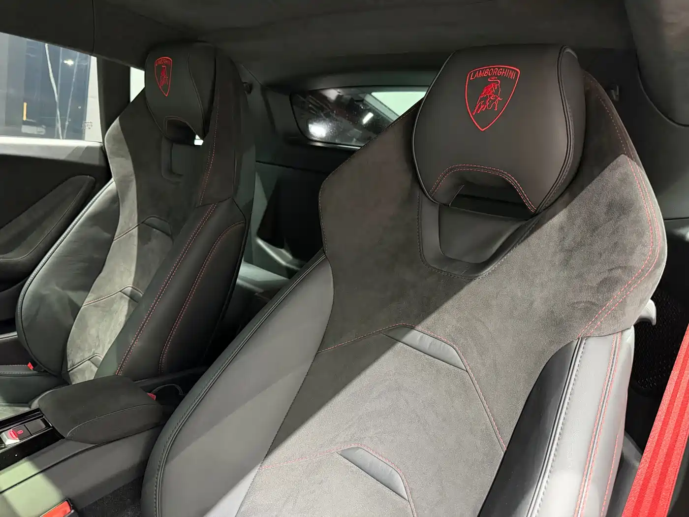 LAMBORGHINI HURACÁN