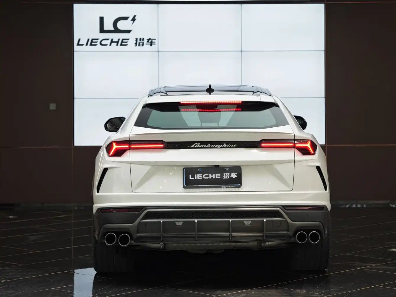 Lamborghini Urus 2018 4.0T V8 фото 16