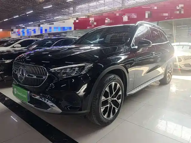 Mercedes-Benz GLC 2023