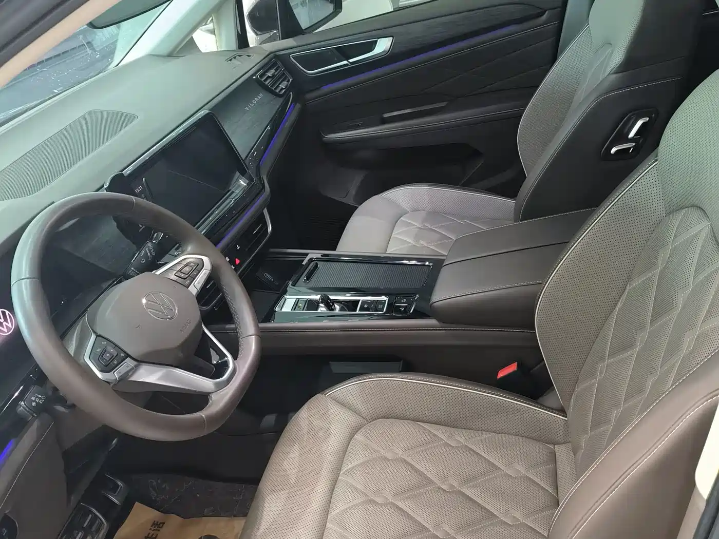 Volkswagen Viloran 2024 380TSI Executive Edition фото 4