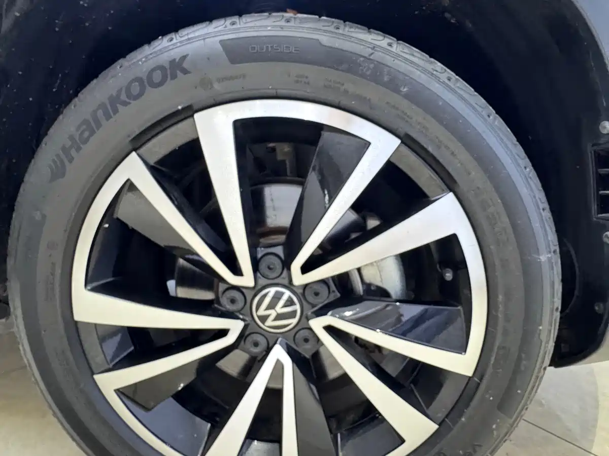 Volkswagen Tharu 2022 280TSI FWD Luxury Edition фото 25
