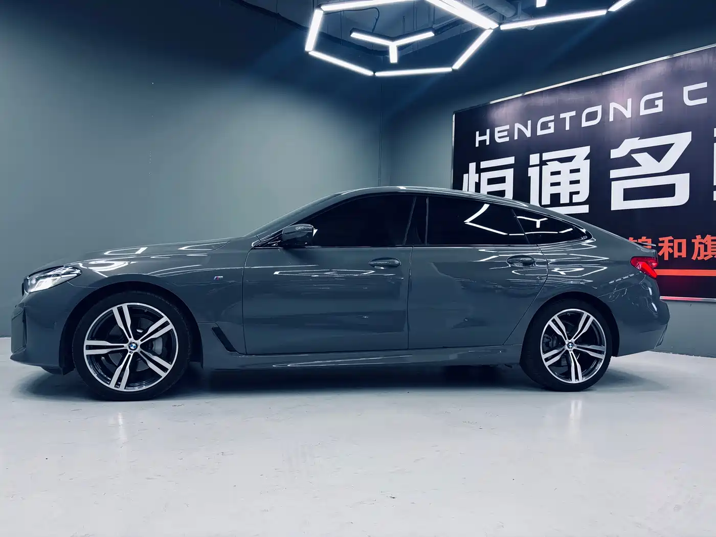 BMW 6 Series GT 2021 630i M Sport Package фото 2