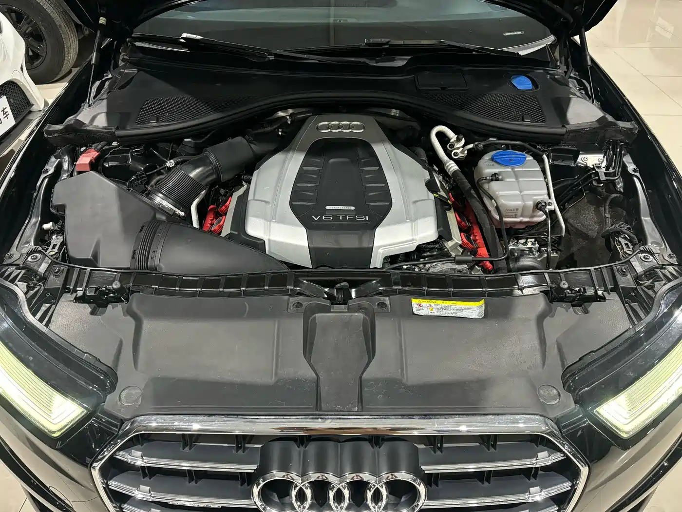 Audi A6L 2018 30th Anniversary 45 TFSI quattro Sport фото 18