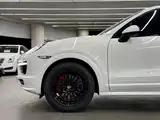 Фото 9 - Porsche Cayenne