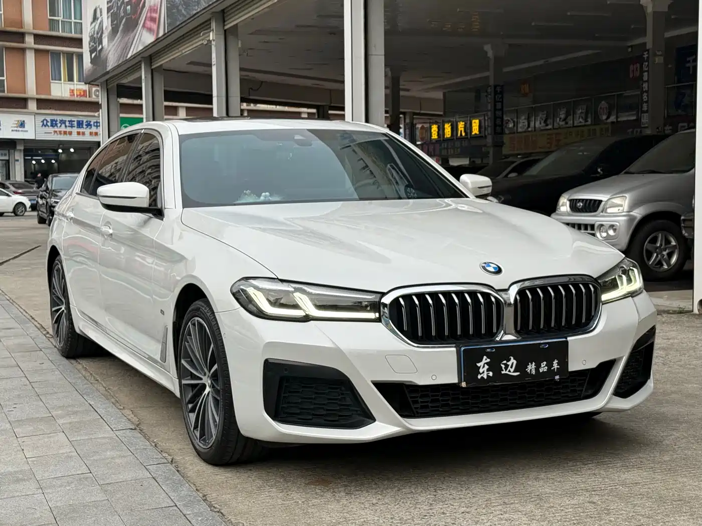 BMW 5 Series 2021 530Li Leading M Sport Package фото 8