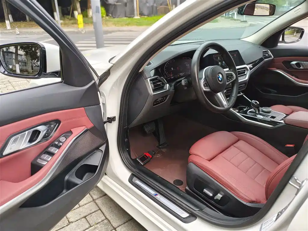 BMW 3 Series 2022 320Li M Sport Package фото 16