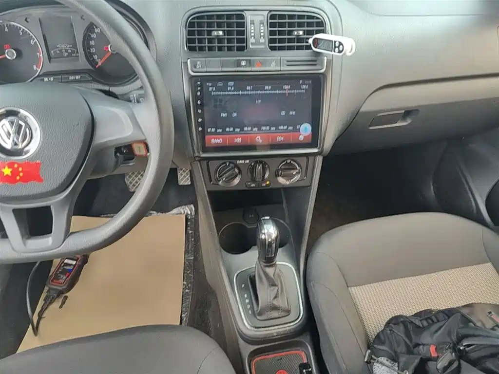 Volkswagen Polo 2018 1.5L Auto Safe Drive фото 10