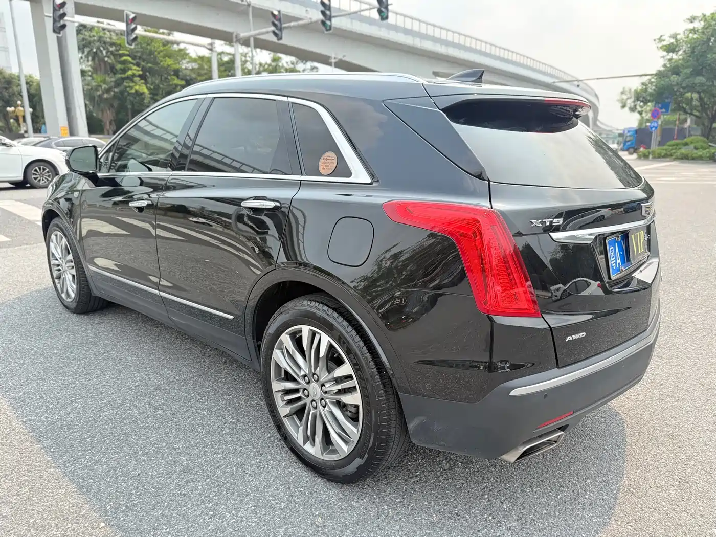 Cadillac XT5 2018 28E 4WD Leading фото 7