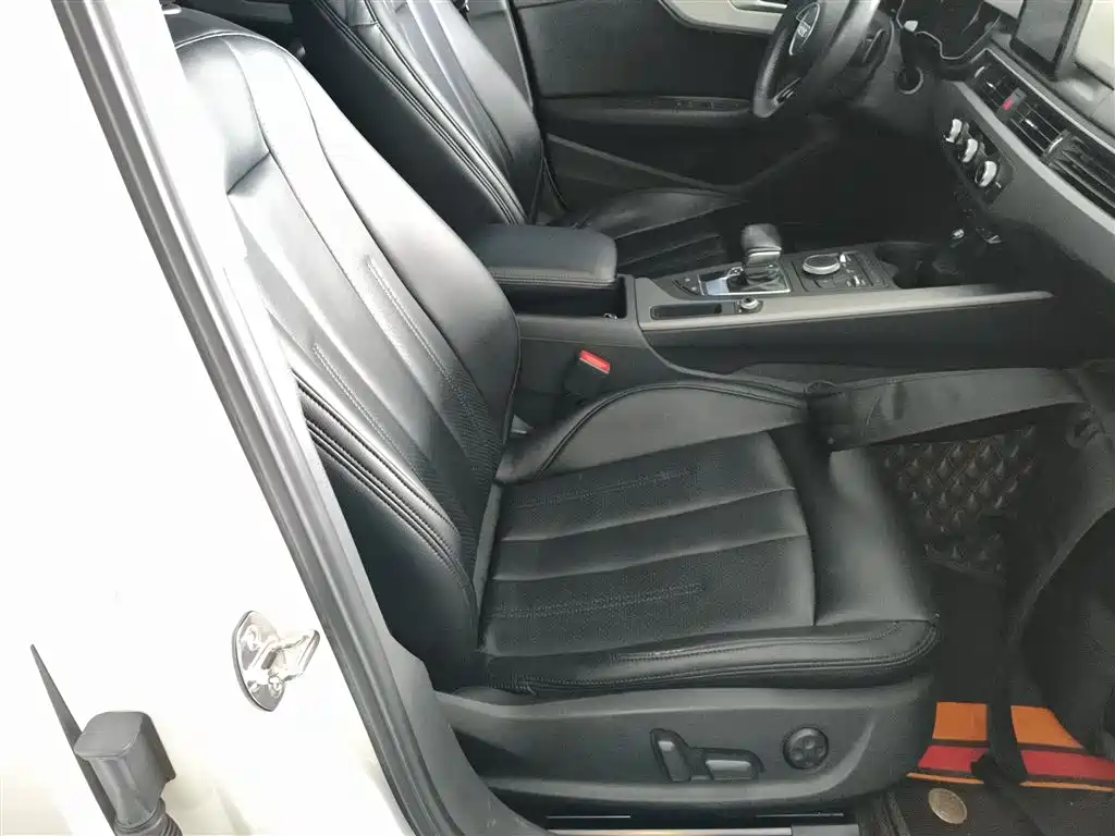 Audi A4L 2018 30th Anniversary 40 TFSI Progressive фото 20