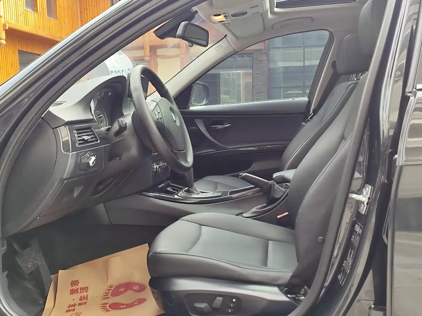 BMW 3 Series (Import) 2012 2012 318i Leading
