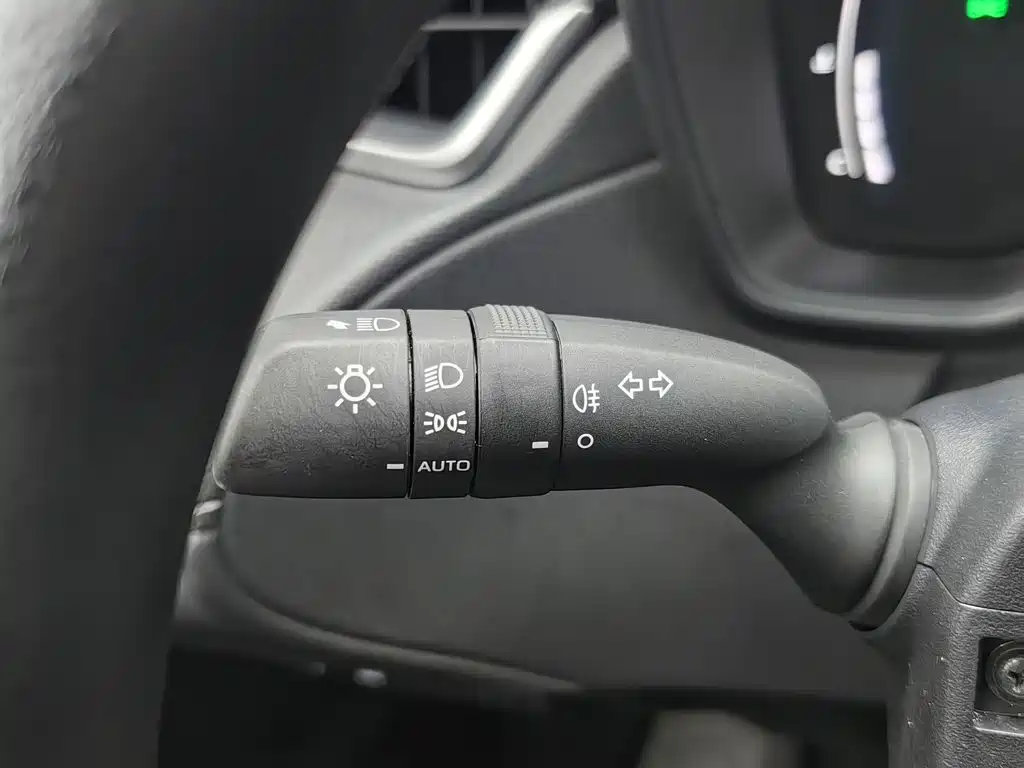 Toyota Corolla Cross 2025 2024 Model 2.0L Pioneer Edition