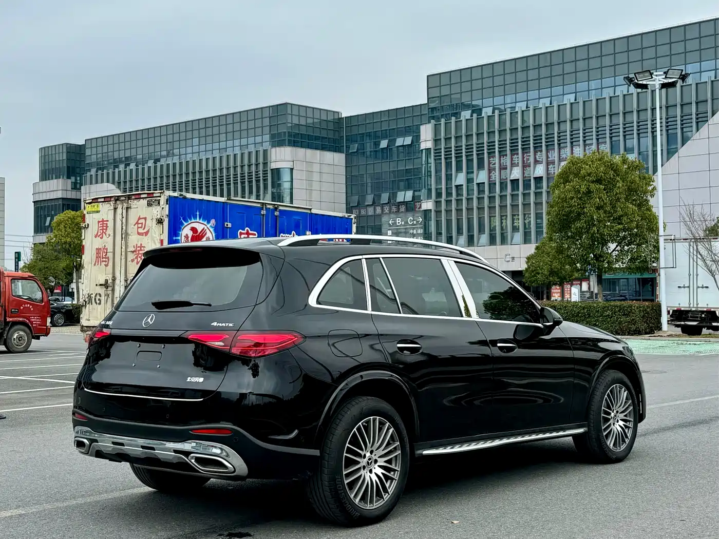 Mercedes-Benz GLC 2024 GLC 300 L 4MATIC Dynamic 7-seater фото 13