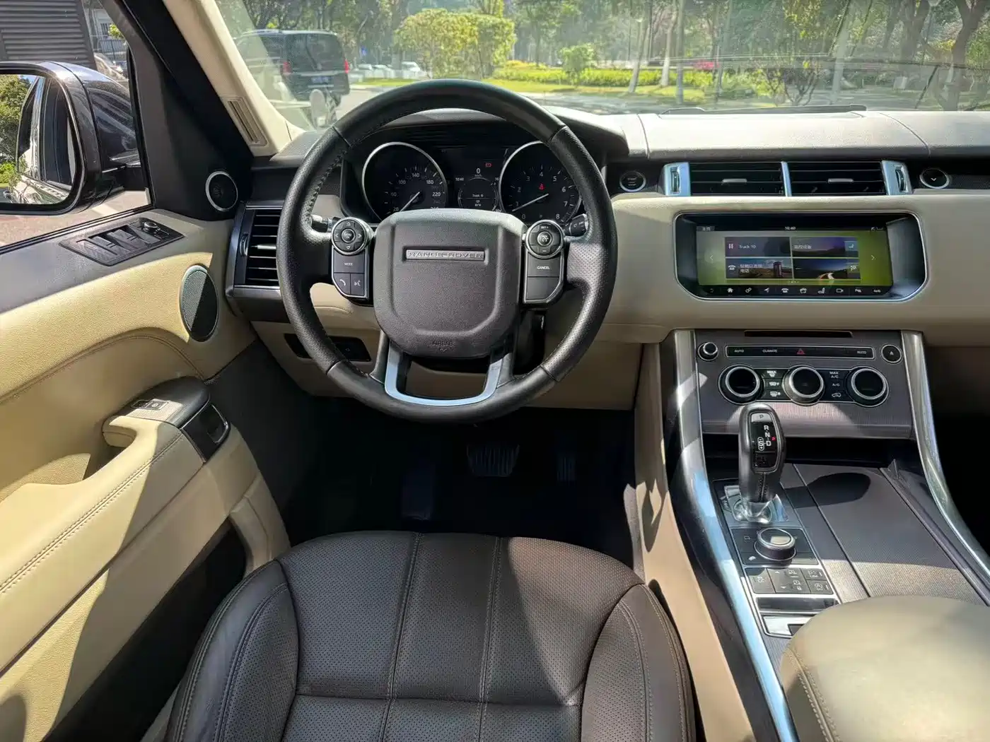 Land Rover Range Rover Sport 2017 3.0 SC V6 SE фото 11